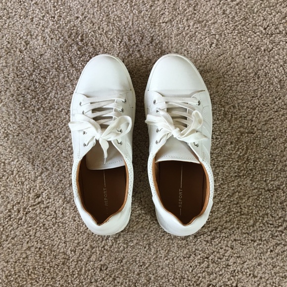 White Report sneakers, size 8 - Picture 1 of 4